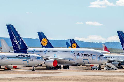 Abgestellt im trockenen Klima von Aragonien im spanischen Teruel: Allein sieben Airbus A380 von Lufthansa stehen hier "vorübergend"
