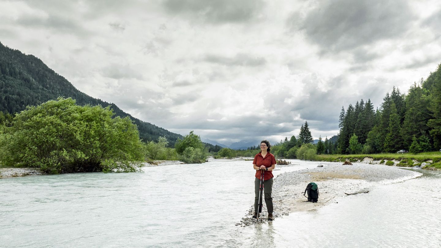 Christine Thürmer läuft 4000 Kilometer im Jahr - stets mit Trekkingstöcken und meist allein im eigenen Rhythmus