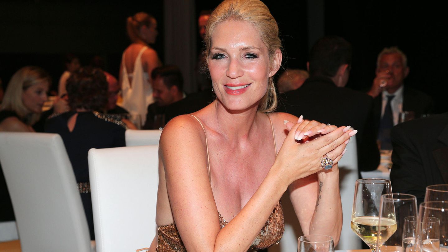 Designerin Sarah Kern hat sich verlobt