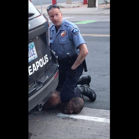 Mit dem Handy aufgenommen: Entsetzen in den USA nach tödlichem Polizeieinsatz gegen Afroamerikaner