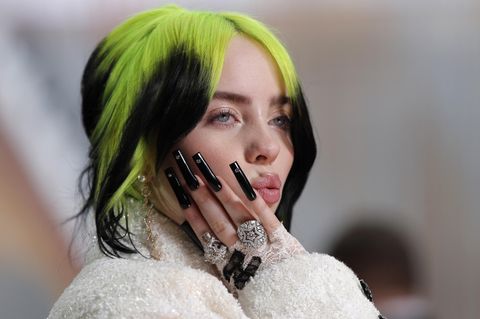 Billie Eilish postet Video gegen Bodyshaming