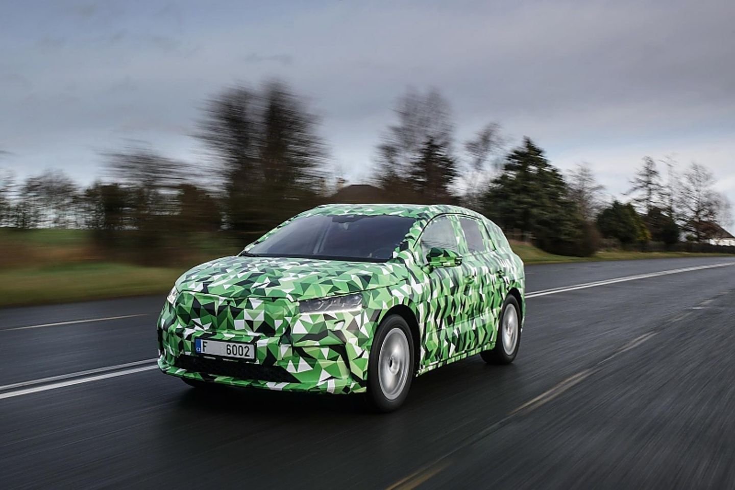 Skoda Enyaq getarnt
