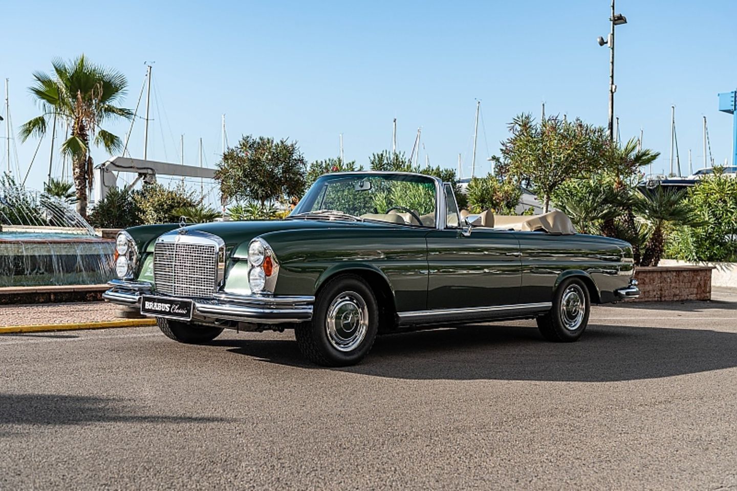 Mercedes 280 SE 3.5 der Baureihe W 111