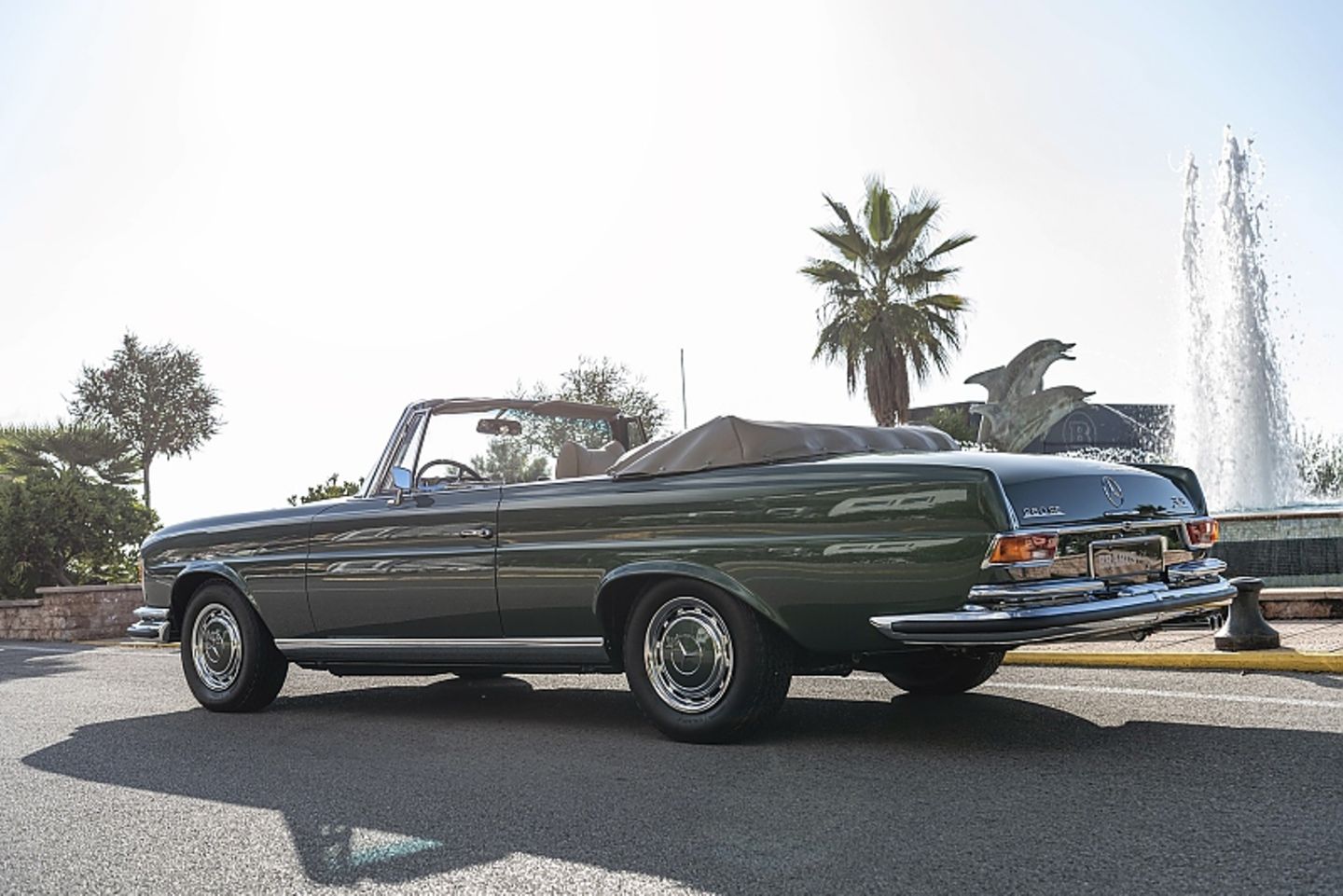 Mercedes 280 SE 3.5 der Baureihe W 111