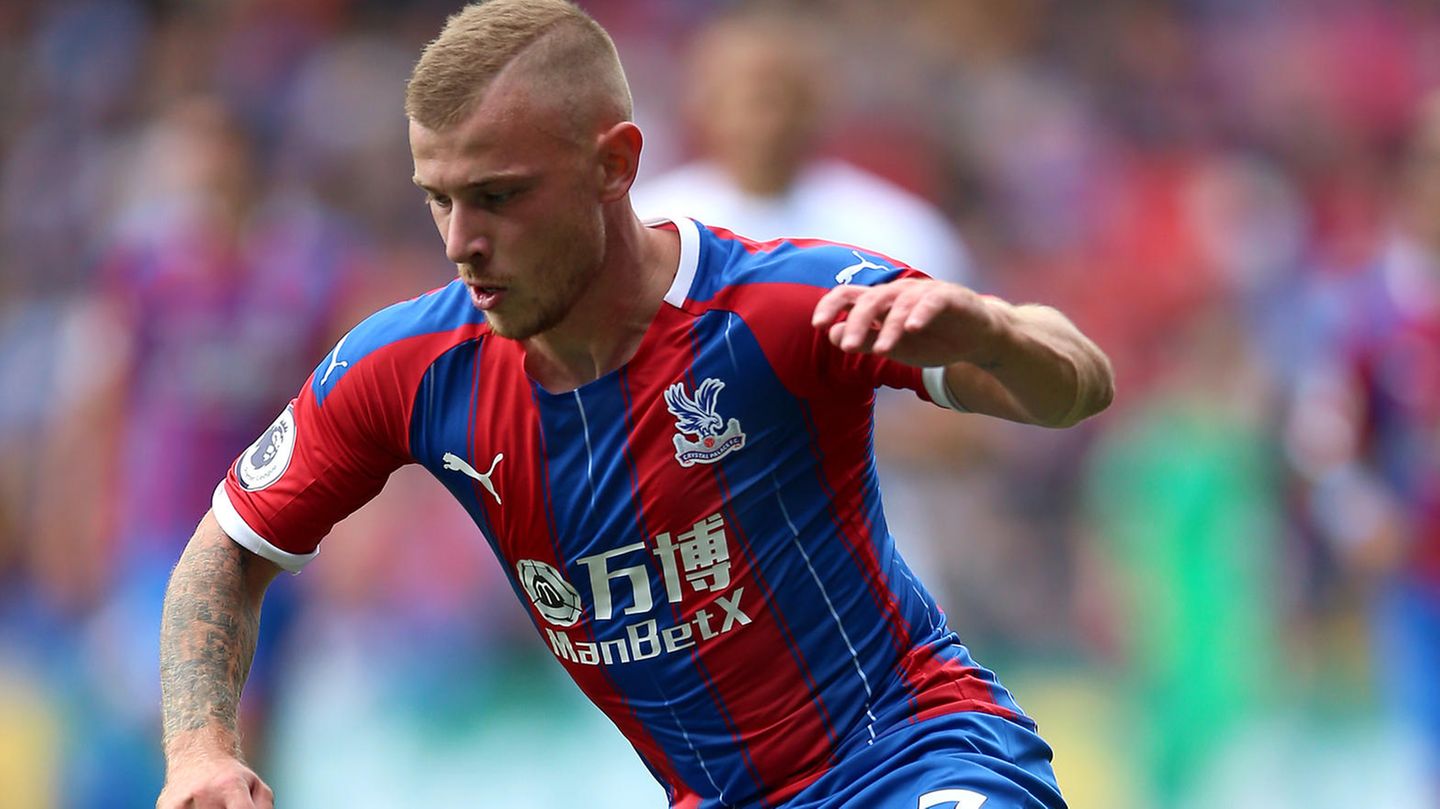 Max Meyer im Trikot seines aktuellen Klubs Crystal Palace