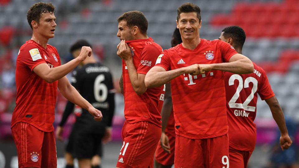 Übermacht in Rot: Robert Lewandowski und seine Mitspieler ließen Fortuna Düsseldorf nicht den Hauch einer Chance