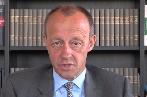 Der CDU-Wirtschaftsfachmann Friedrich Merz mahnt im "ntv Frühstart" Augenmaß beim Konjunkturpaket an