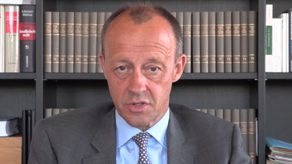 Der CDU-Wirtschaftsfachmann Friedrich Merz mahnt im "ntv Frühstart" Augenmaß beim Konjunkturpaket an
