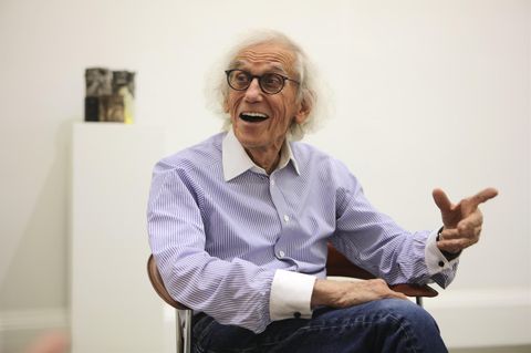 Der Künstler Christo in seinem Studio