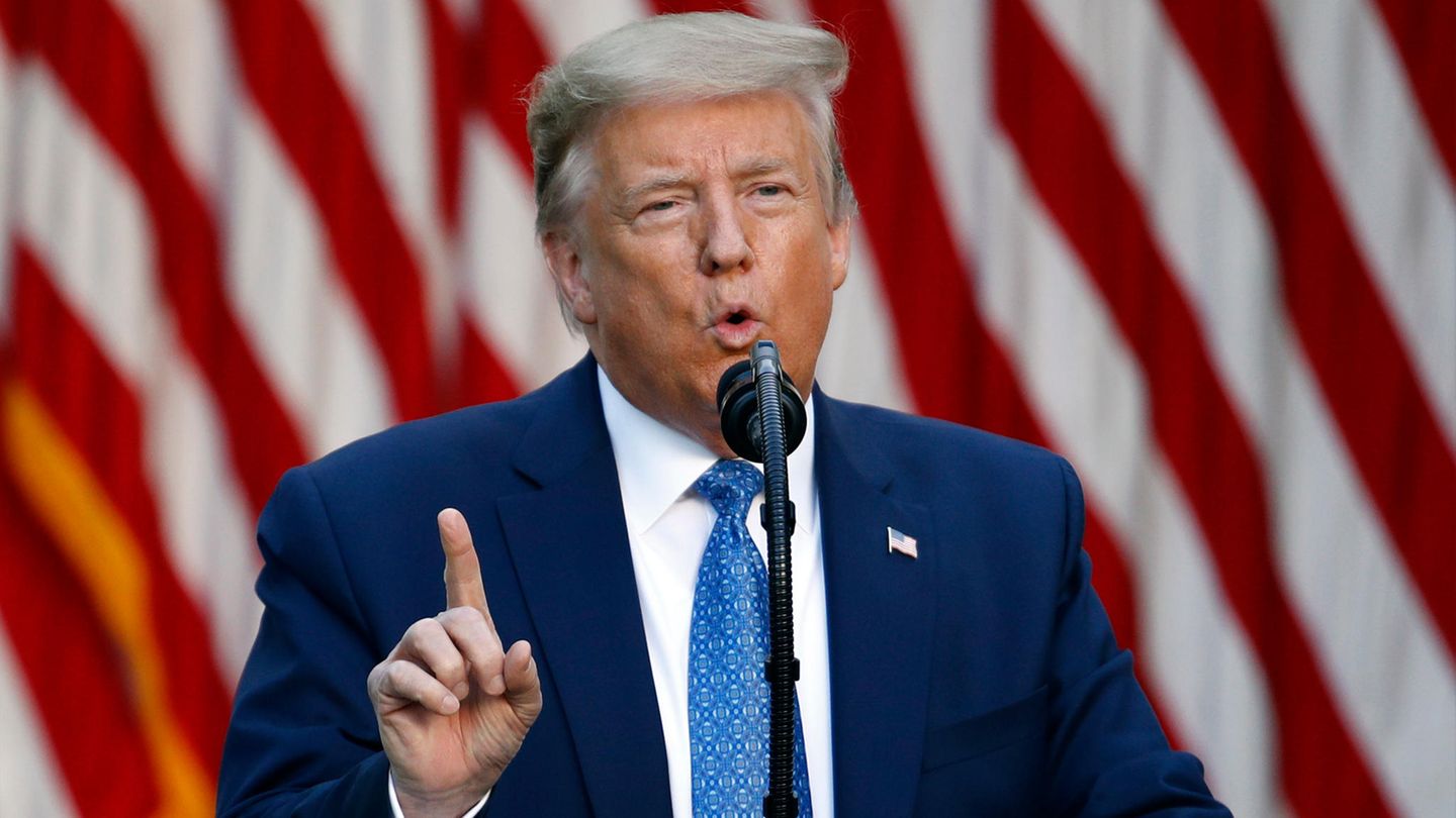 Donald Trump, Präsident der USA, spricht im Rosengarten des Weißen Hauses