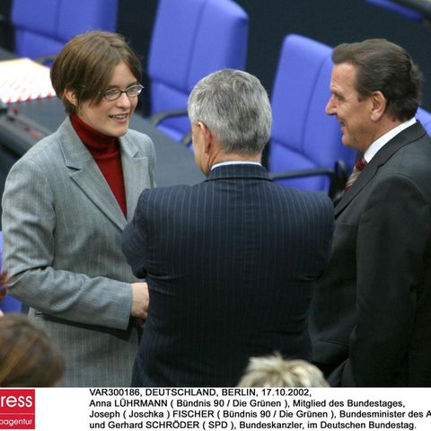Caption: VAR300186, DEUTSCHLAND, BERLIN, 17.10.2002, Personenanzahl:Gruppe