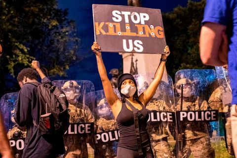 Demonstrantin in Washington, D. C.: "Hört auf, uns zu töten!"