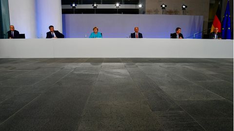 Die Koalitionsspitzen bei einer Pressekonferenz im Bundeskanzleramt in Berlin
