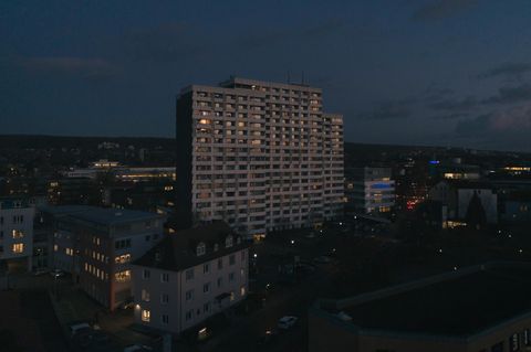 Das 18-stöckige Iduna-Zentrum