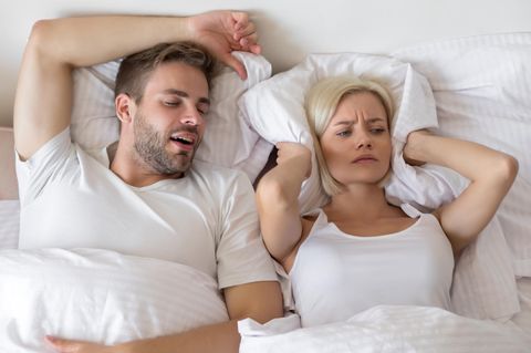 Spezielle Kissen sollen das Schnarchen verhindern