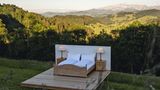 Hohlenstein Suite in der Thurgau Gemeinde Au-Fischingen  Diese Suite befindet sich auf einer der schönsten Alpenwiesen, in 900 Metern Höhe im hintersten Zipfel des Thurgaus, mit Ausblick über das Tannzapfenland bis zum Alpstein.