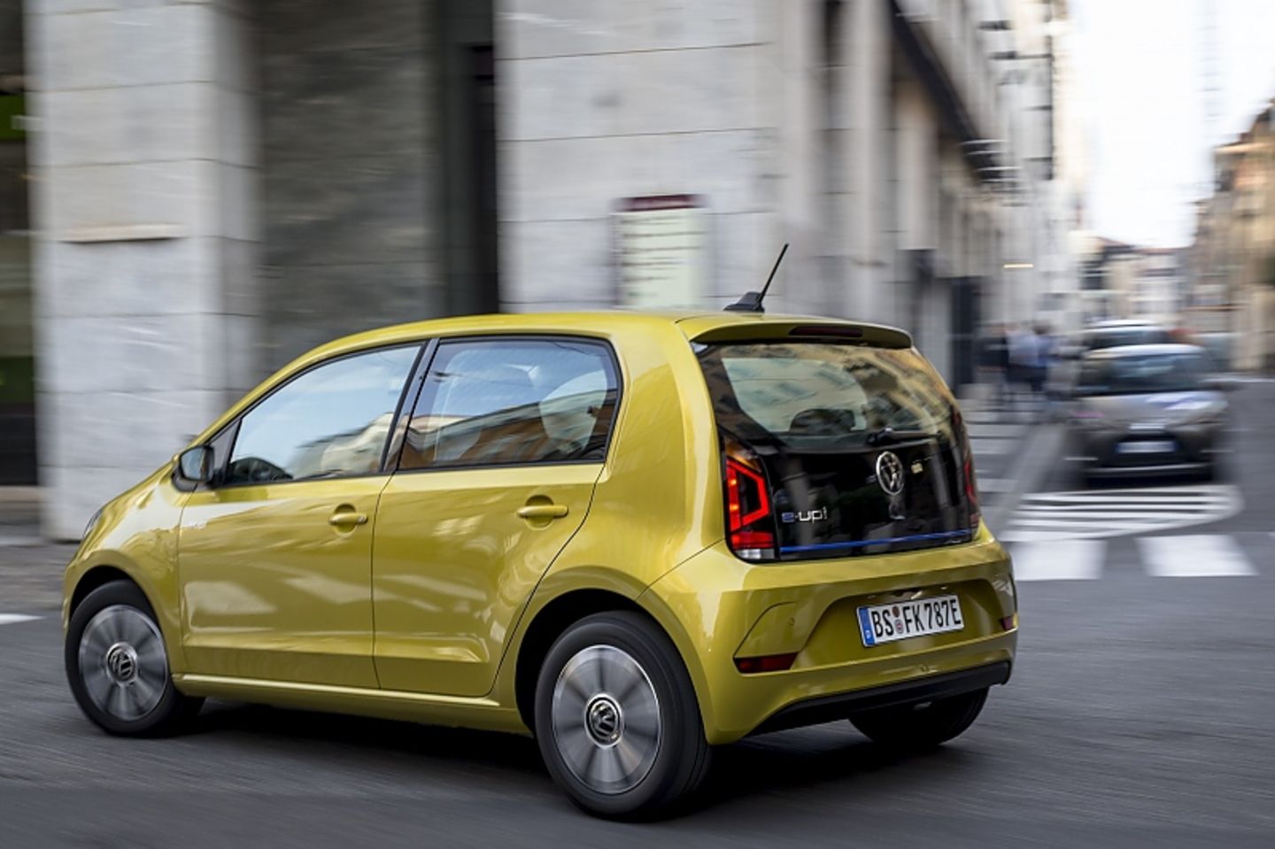 Elektroautos, wie der VW E-Up sind nach wie vor gefragt