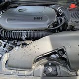 Der Zweiliter-Motor leistet 141 kW / 192 PS