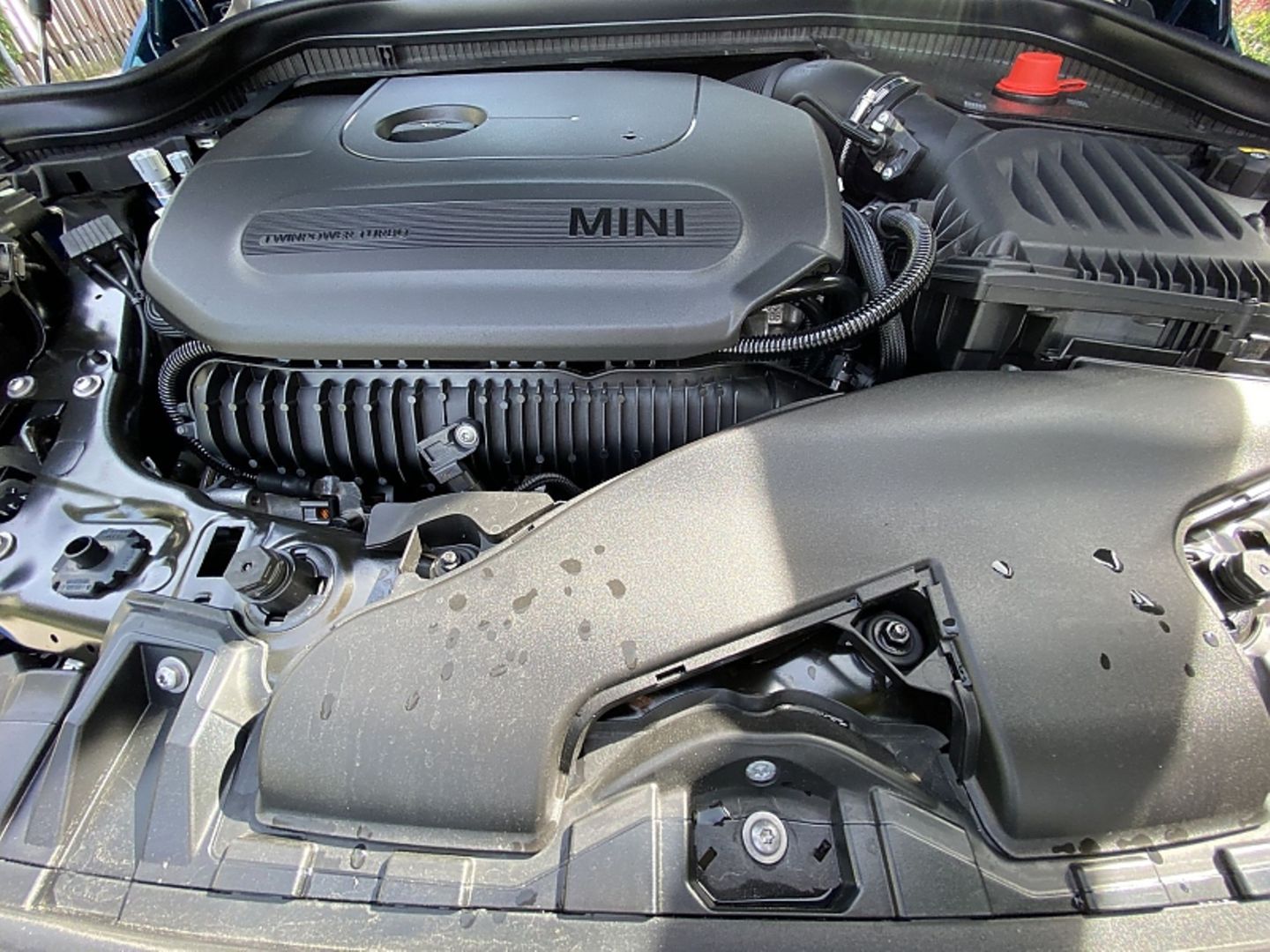 Der Zweiliter-Motor leistet 141 kW / 192 PS
