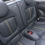 Die Rückbank ist eher etwas für Kinder oder Gepäck