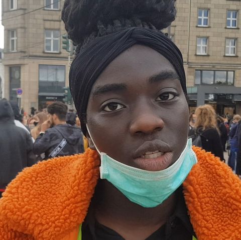 In Hamburg gingen 14.000 Menschen auf die Straße, um gegen Rassismus zu demonstrieren.