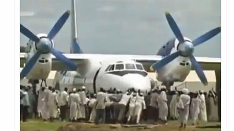 Die Antonow An-24 der South Sudan Supreme Airlines