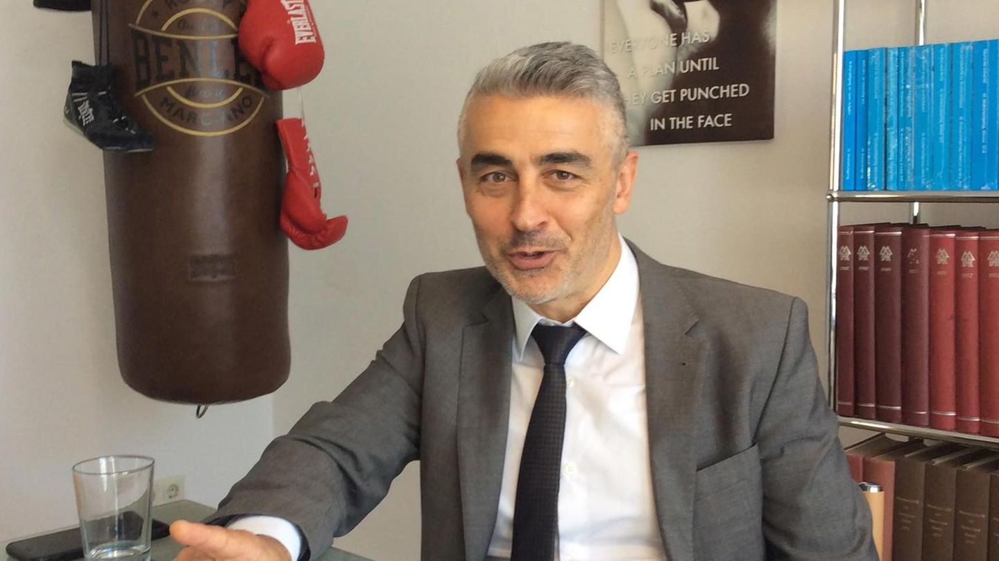Mordfall Lübcke: Mustafa Kaplan hat türkische Wurzeln und vertritt den Neonazi Stephan Ernst: "Bin da komplett farbenblind"