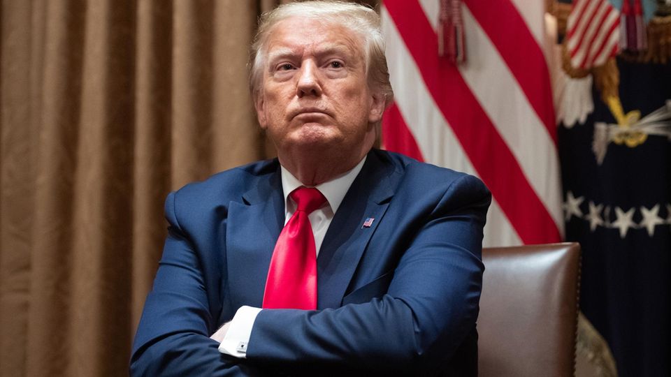 Donald Trump erteilt einer möglichen Umbenennung von Militärstützpunkten eine Absage Donald Trump erteilt einer möglichen Umbenennung von Militärstützpunkten eine Absage
