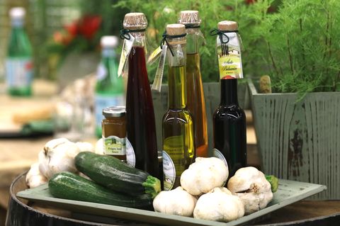 Essig ist ein Wundermittel im Garten