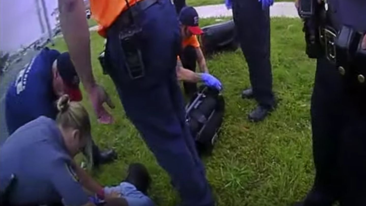 Neue Videos zeigen tödlichen Polizeieinsatz gegen Derrick Scott STERN.de