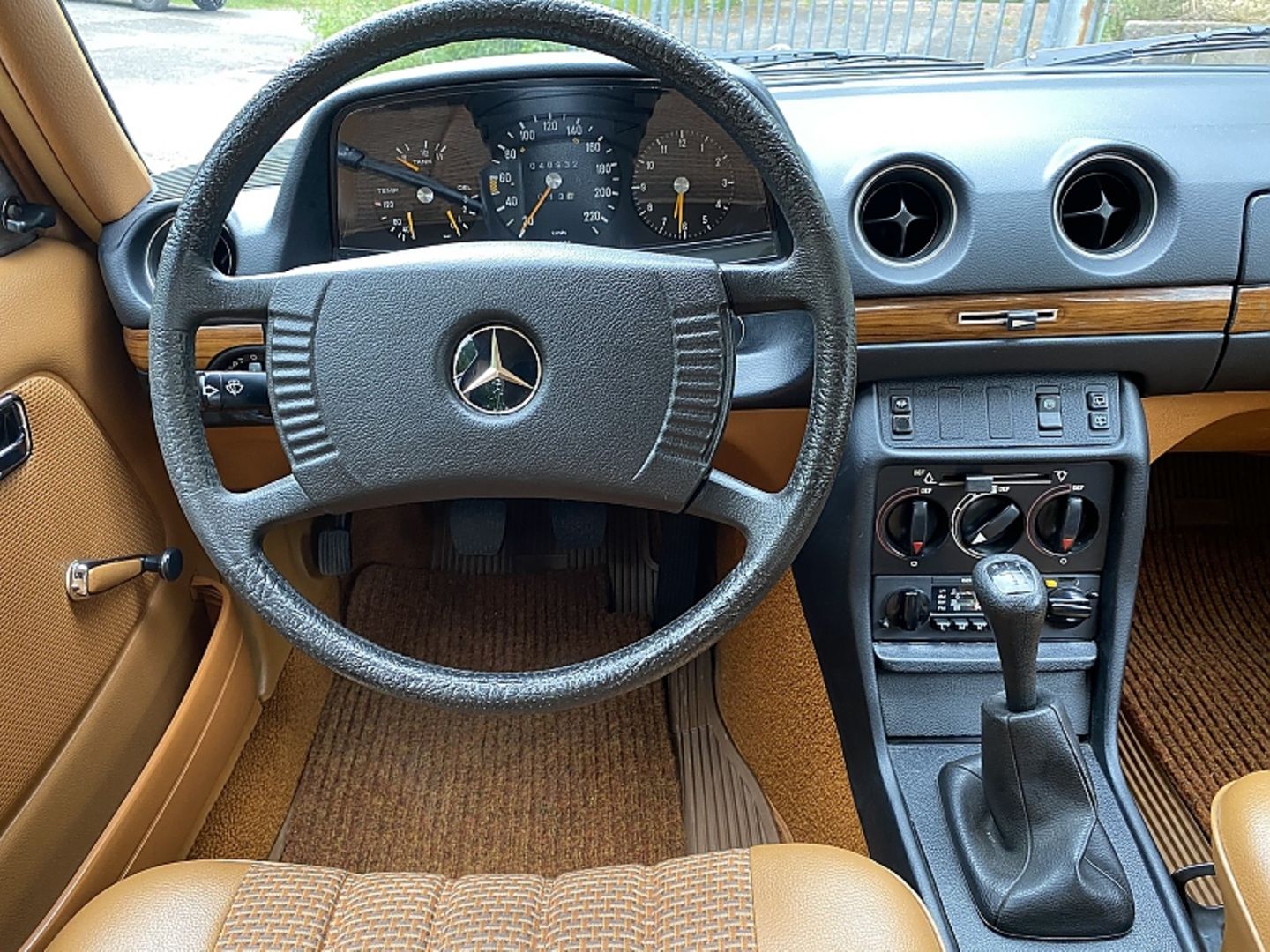 Mercedes 280 TE der Baureihe S123 von 1979