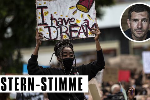 Teilnehmerin einer Anti-Rassismus-Demo in Berlin