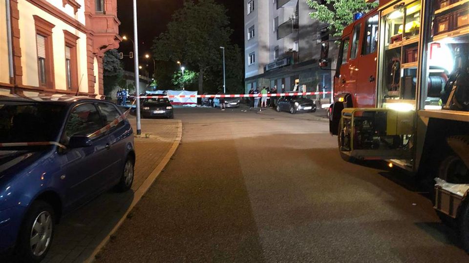 Pirmasens: Betrunkener fährt in Menschengruppe