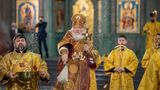 Im Beisein der russischen Militärführung hat der orthodoxe Patriarch Kirill zum 75. Jahrestag des Sieges über den Hitlerfaschismus die neue Hauptkirche der Streitkräfte eingeweiht. 