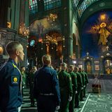 Die "Kirche des Sieges" ist nun Russlands drittgrößte Kathedrale. Mit einer fast 100 Meter hohen goldenen Hauptkuppel soll sie nach offiziellen Angaben rund 6000 Menschen Platz bieten. 