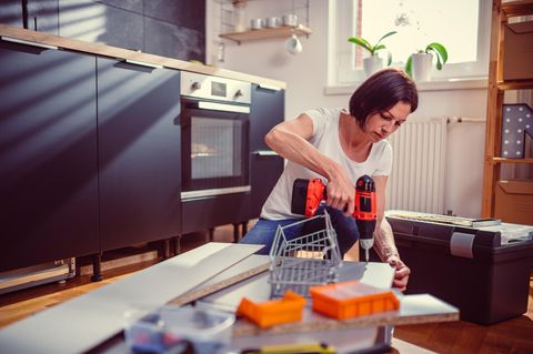 Im Haushalt fallen immer wieder kleine Arbeiten an, dafür benötigt man das richtige Werkzeug.