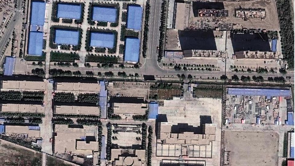 Satellitenaufnahmen des Gebäudes Satellitenaufnahmen des Gebäudes