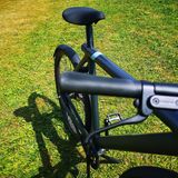 Sauber gemacht - selbst das Schildchen des Bremsenzulieferers wurde ausgetauscht.