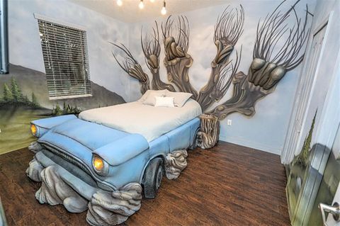 Schlafzimmer mit fliegendem Auto