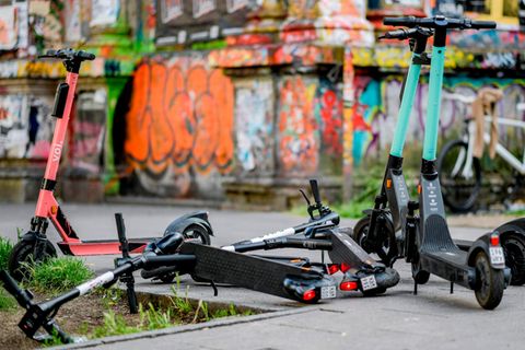 Ein Jahr später: Jeder zweite Deutscher will E-Scooter wieder loswerden