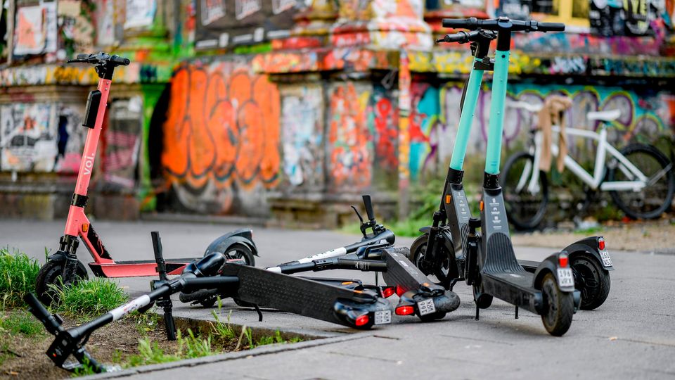 Ein Jahr später: Jeder zweite Deutscher will E-Scooter wieder loswerden