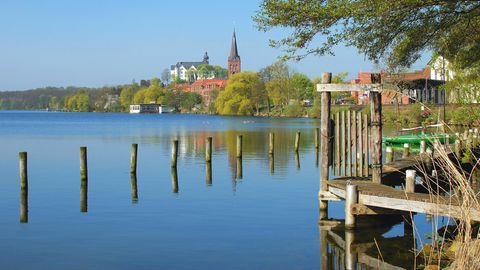 Reisetipps : Im Wasserland  – die schönsten Urlaubsorte an den deutschen Flüssen und Seen