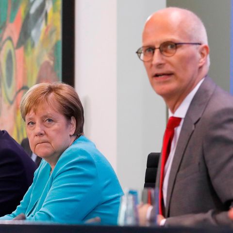 Bayerischer Ministerpräsident Markus Söder, Bundeskanzlerin Angela Merkel und Hamburgs Erster Bürgermeister Peter Tschentscher