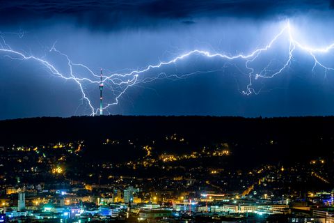 Wetter in Deutschland: Meteorologen erwarten regnerisches und gewittriges Wochenende