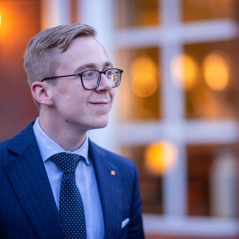 Philipp Amthor verlässt die Sitzung des CDU-Kreisverbandes Ludwiglust-Parchim