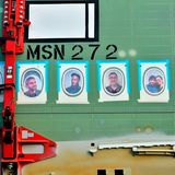 Die Abkürzung MSN steht für Manufacturer Serial Number. Mit dieser Serien- oder Baunummer lässt sich ein Flugzeug eindeutig identifizieren – in diesem Fall ist es mit 272 die letzte Baunummer der A380-Serie. Die Besonderheit bei diesem Rumpfsegment: Auf die Fenster wurden Fotos mit den Gesichtern von Airbus-Mitarbeitern geklebt.