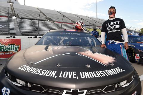 Nascar-Pilot Bubba Wallace mit "I can't breathe"-T-Shirt