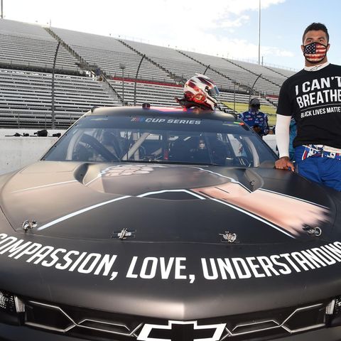 Nascar-Pilot Bubba Wallace mit "I can't breathe"-T-Shirt