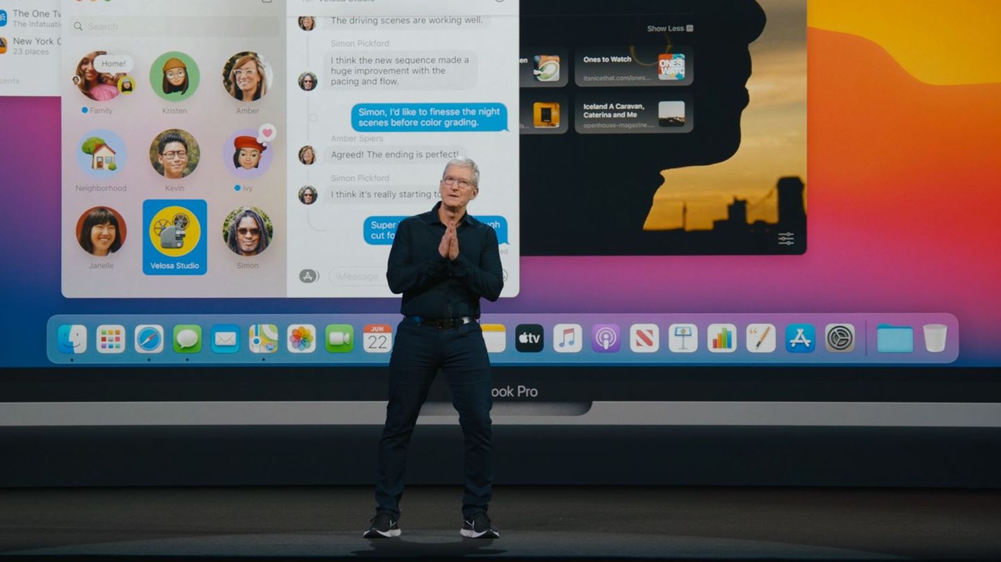 Tim Cook steht auf der Bühne