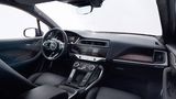 Auch das Infotainment haben die Techniker aufgewertet